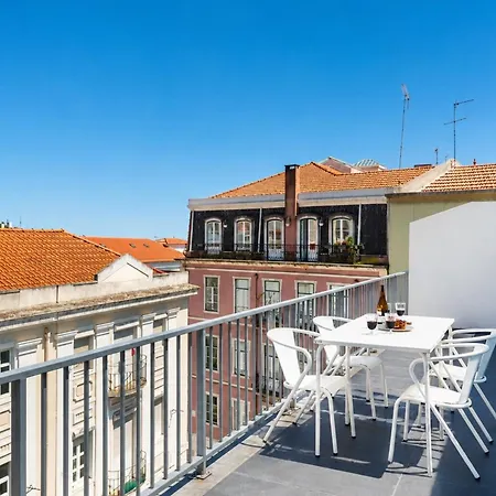 Апартаменты Bright 2br Terrace In Estrela *