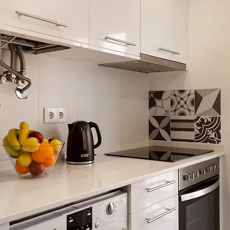 Апартаменты Bright 2br Terrace In Estrela
