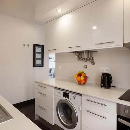 Bright 2br Terrace In Estrela Daire *