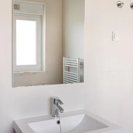 Bright 2br Terrace In Estrela Апартаменты *