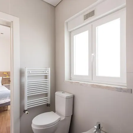 Апартаменты Bright 2br Terrace In Estrela